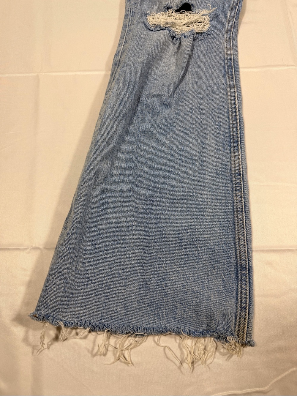 Levi’s 70s High Light Blue Distressed Flare Jeans - Picture 2 of 13